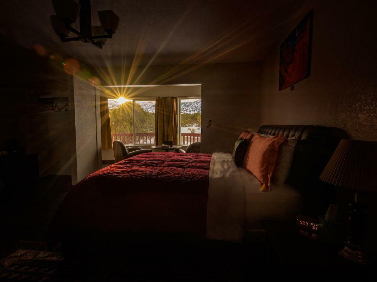 Bryce Trails Bed And Breakfast 特洛匹克 外观 照片
